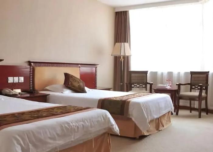Ruifeng International Hotel （Southwest Gate）