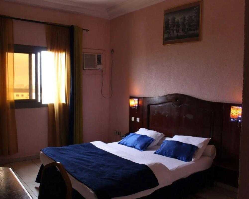 фото Prestige Hotel