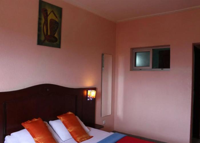 Tou'Ngou Hotel