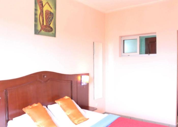 Tou'Ngou Hotel