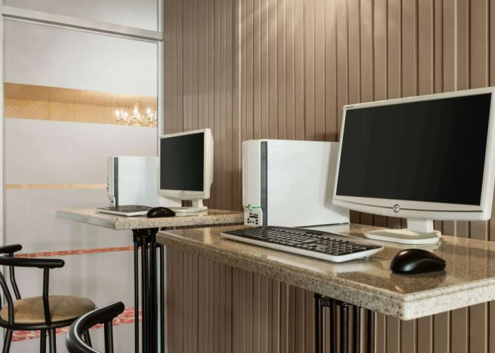Travelodge by Wyndham Baie-Comeau