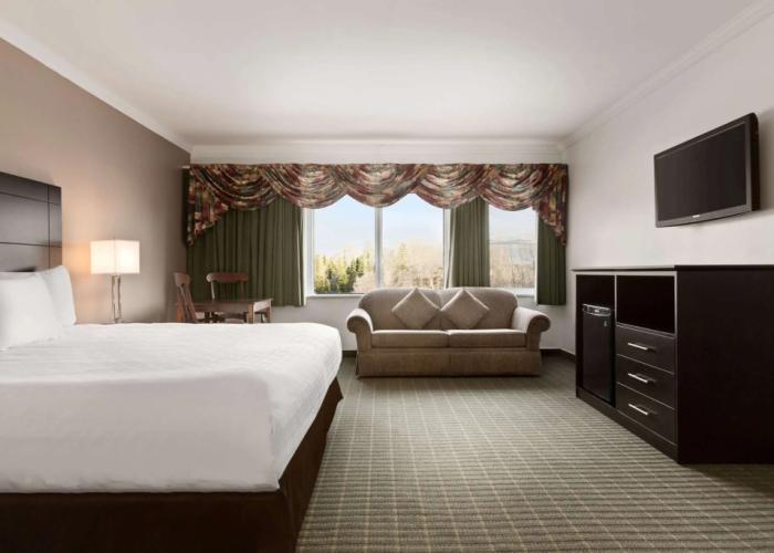 Travelodge by Wyndham Baie-Comeau