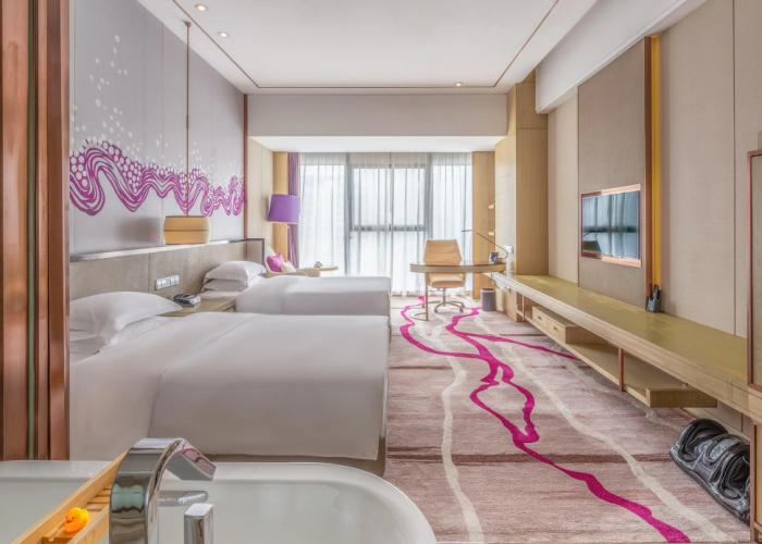 Crowne Plaza Yibin by IHG