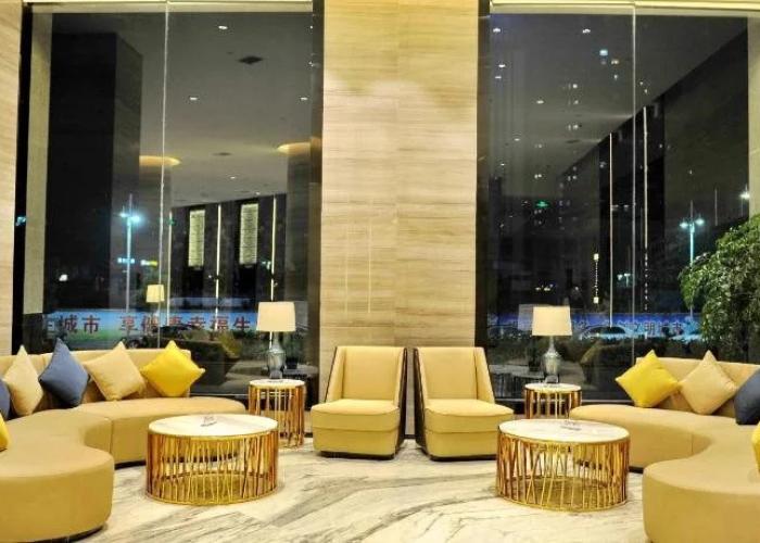 Yibin Celebrity City Hotel