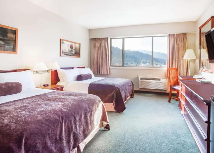 Super 8 by Wyndham Castlegar BC