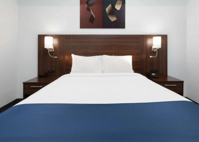Travelodge by Wyndham Cochrane