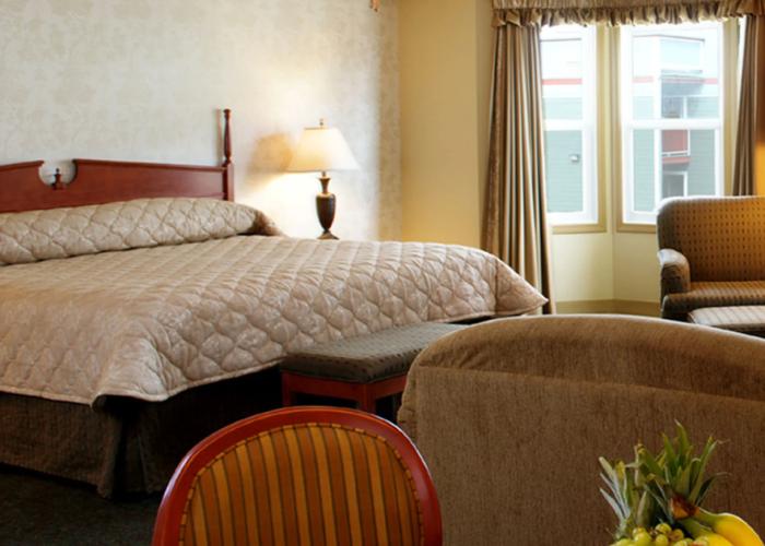 Holland America Dawson City Inn