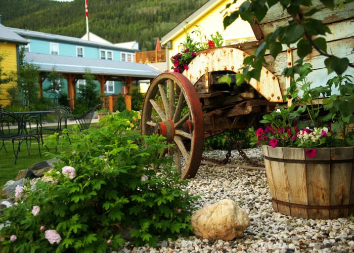 Holland America Dawson City Inn