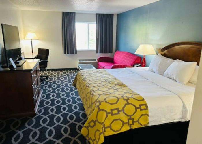 Travelodge by Wyndham Dawson Creek