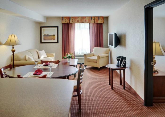 Pomeroy Inn & Suites Hotel Dawson Creek