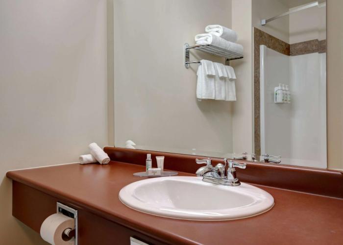 Days Inn by Wyndham Dawson Creek