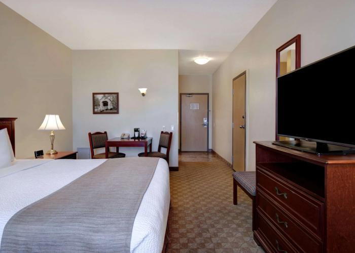 Days Inn by Wyndham Dawson Creek