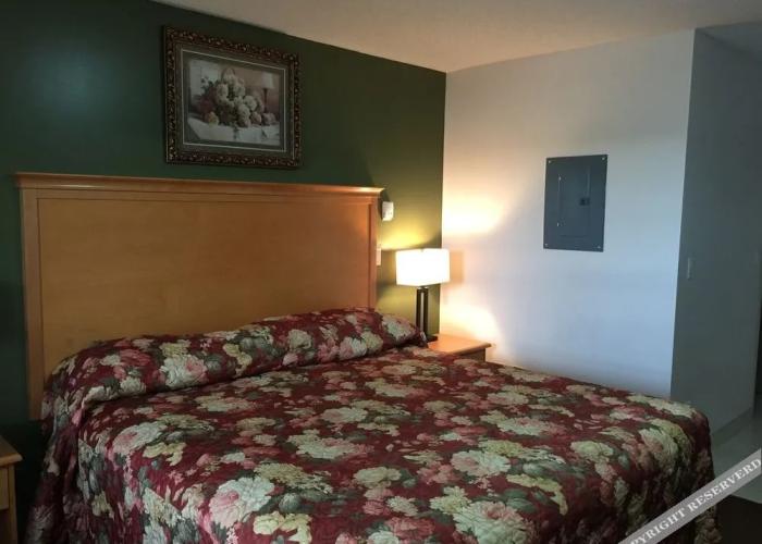 Chateau Motel