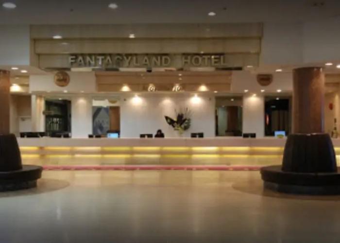 Fantasyland Hotel