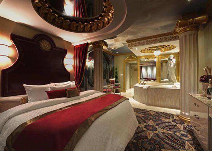 Fantasyland Hotel