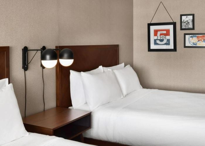 Four Points by Sheraton Edmonton South