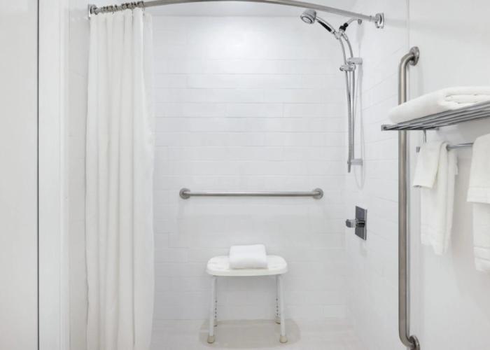Four Points by Sheraton Edmonton South