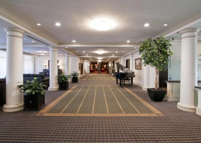 Chateau Lacombe Hotel