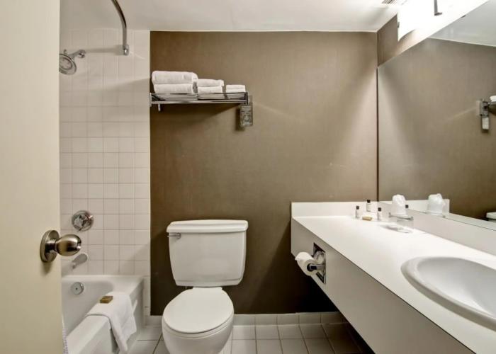 Chateau Lacombe Hotel