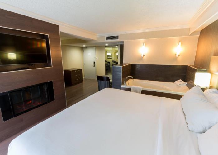 Holiday Inn Express Edmonton Downtown by IHG