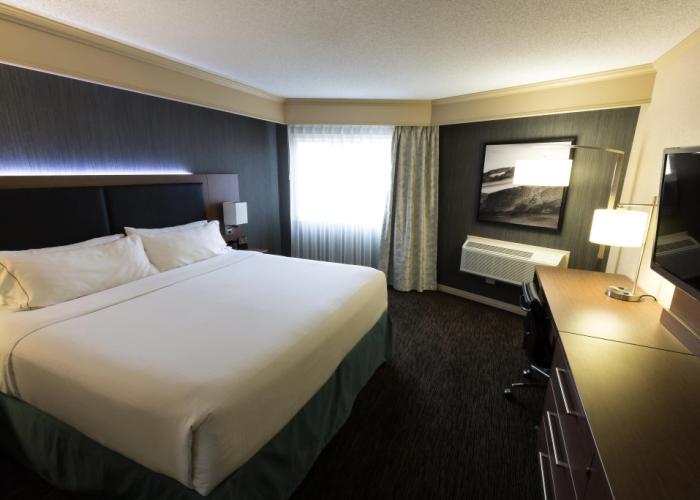 Holiday Inn Express Edmonton Downtown by IHG