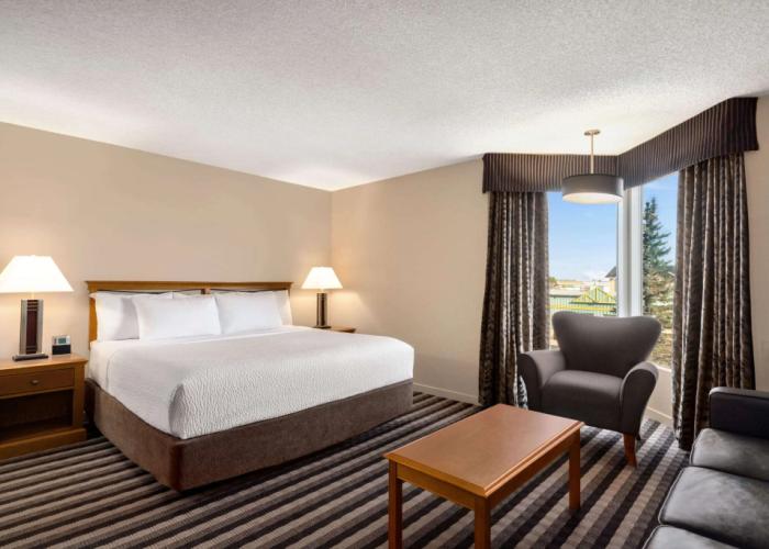 Royal Hotel West Edmonton, Trademark Collection by Wyndham