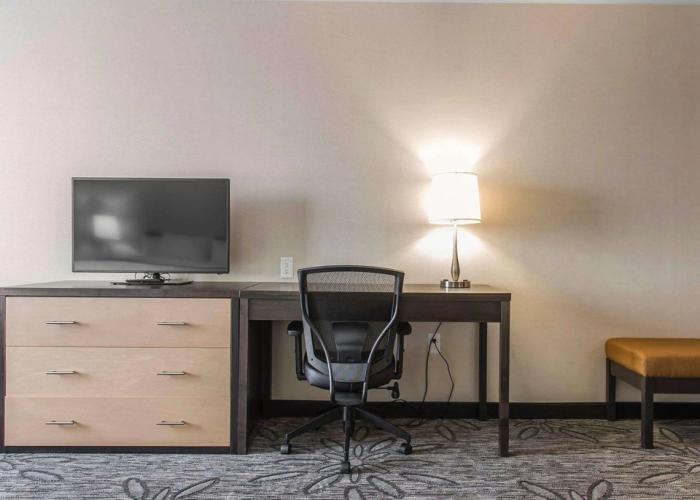 Quality Inn & Suites