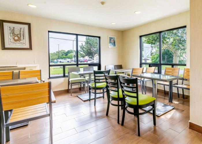 Ramada by Wyndham Kingston