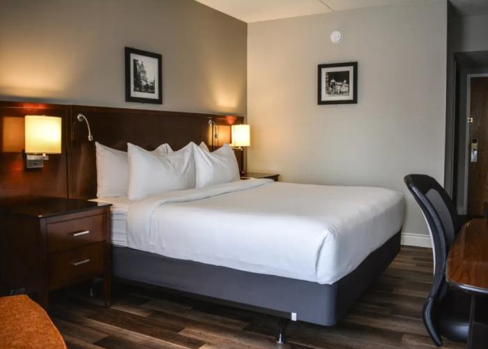 Strata Hotel