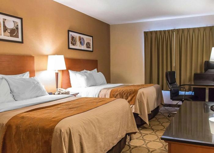 Comfort Inn Highway 401
