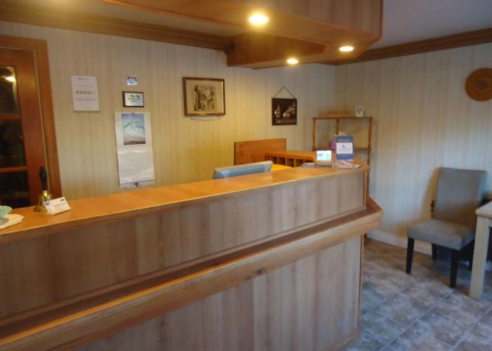Bayside Inn & Waterfront Suites