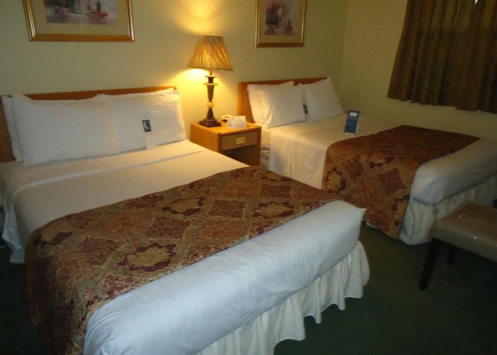 Bayside Inn & Waterfront Suites