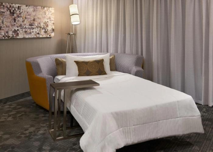 Courtyard by Marriott Kingston Highway 401/Division Street