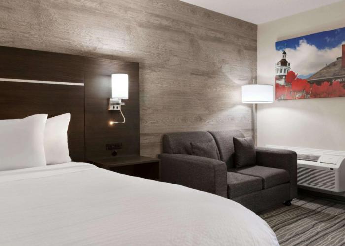 Days Inn by Wyndham Kingston