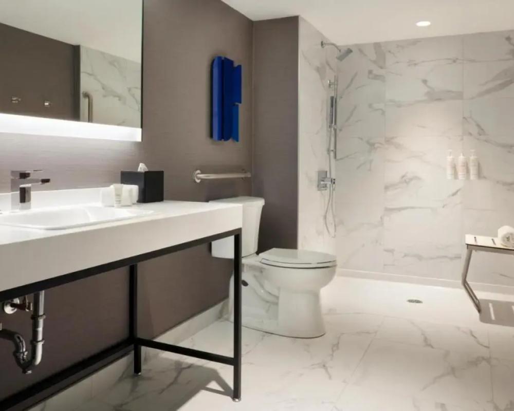 фото Kingston Marriott