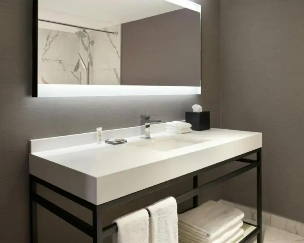 фото Kingston Marriott