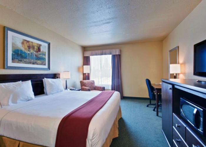 Holiday Inn Express by IHG