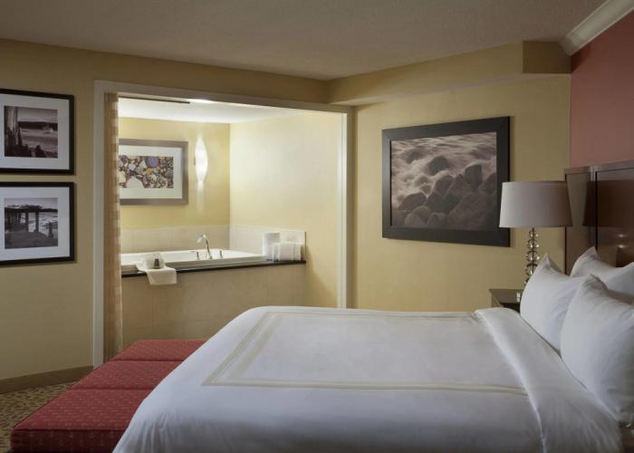 Halifax Marriott Harbourfront Hotel