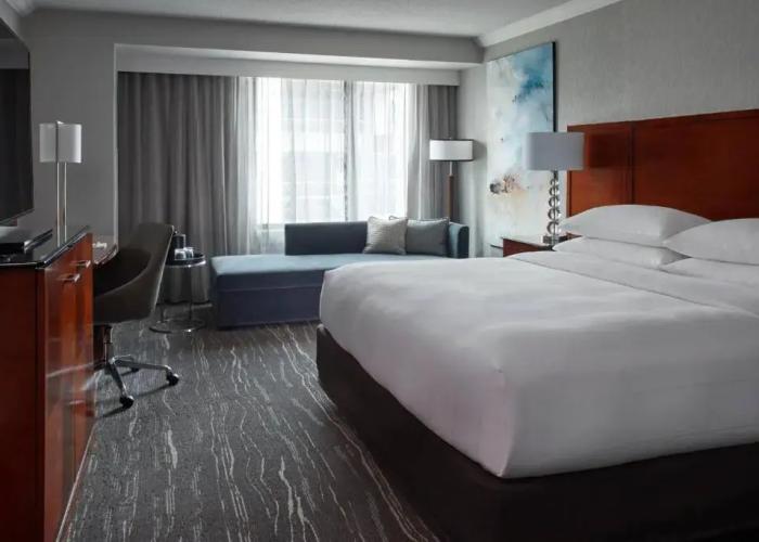 Halifax Marriott Harbourfront Hotel