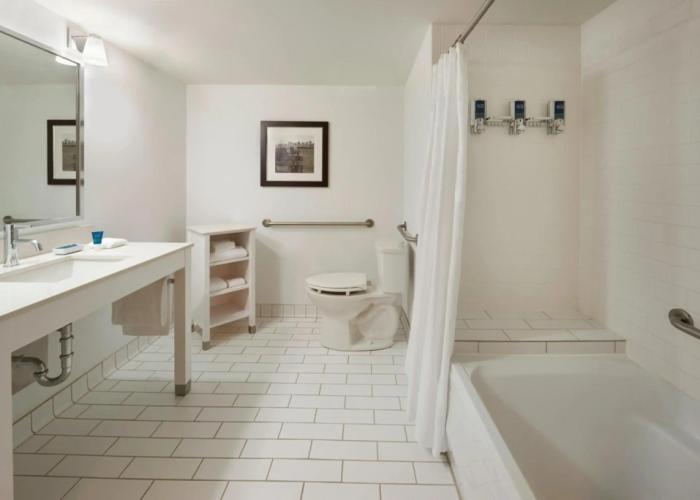 Four Points by Sheraton Halifax