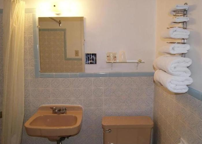 Seasons Inn Halifax