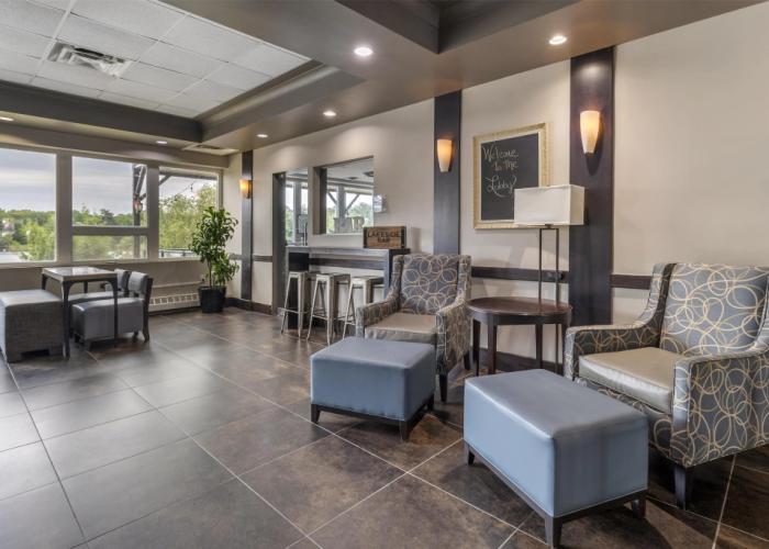Best Western Plus Chocolate Lake Hotel
