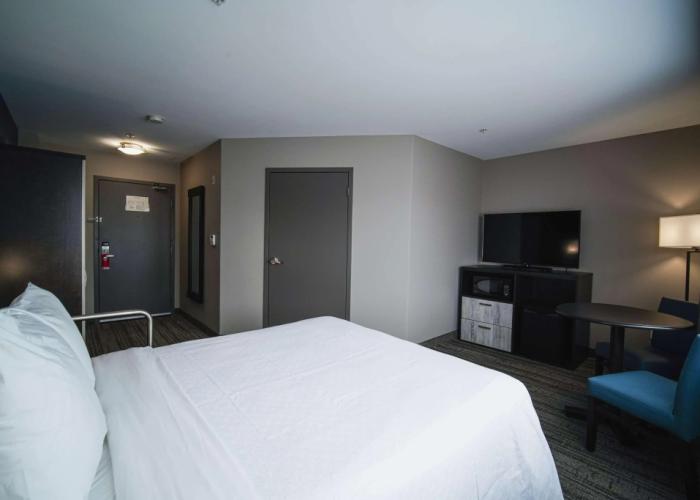 Best Western Plus Chocolate Lake Hotel