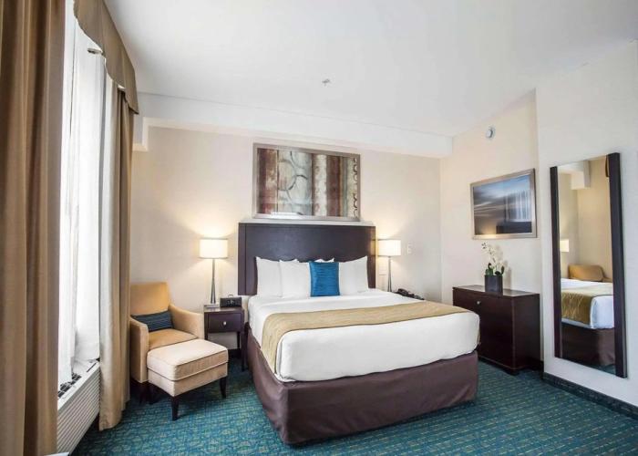 Comfort Hotel Bayer's Lake