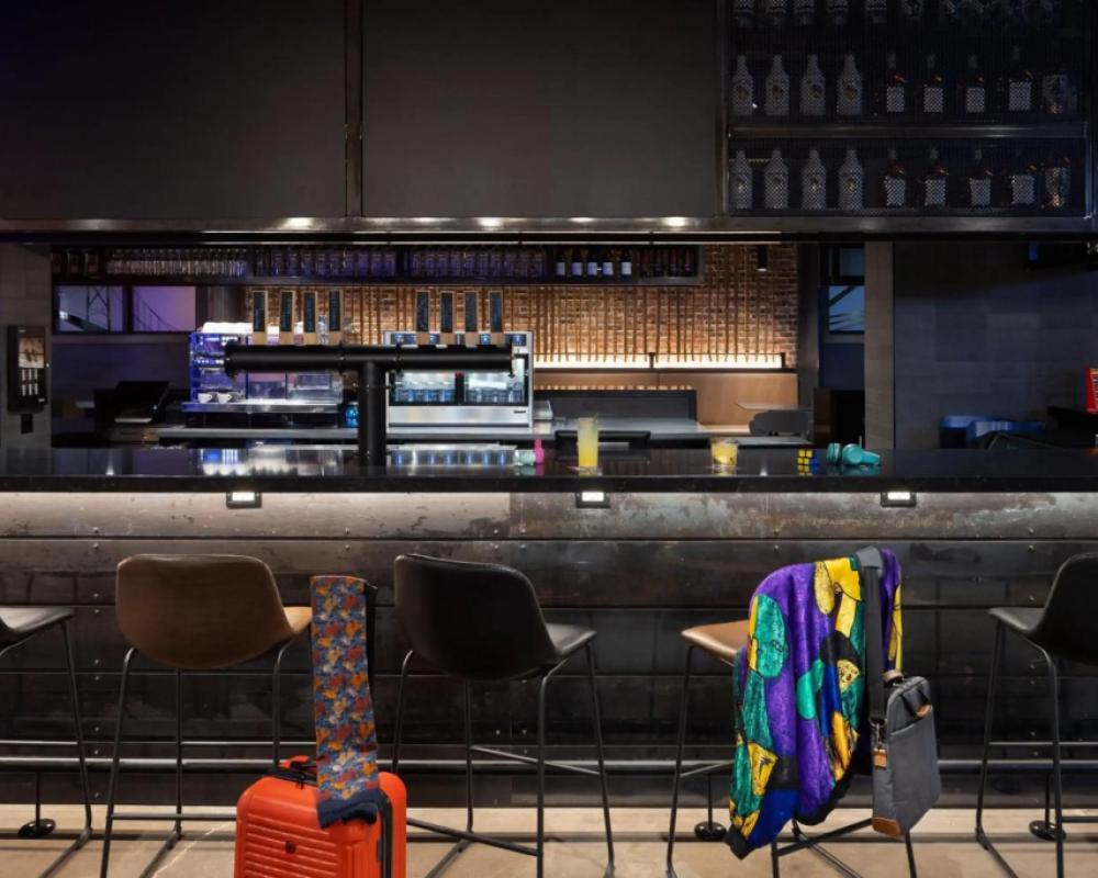 фото Moxy Halifax Downtown