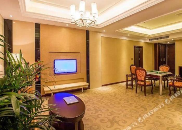Yiyang Hotel (Yiling Wanda Plaza, Yichang Three Gorges Enterprise Base)