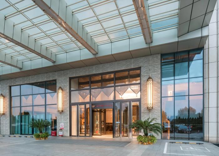 Crowne Plaza Yichang by IHG
