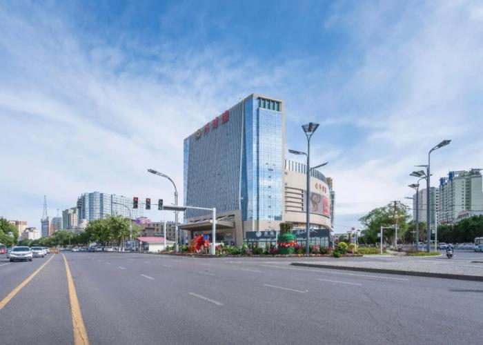Longxin Hotel Yili