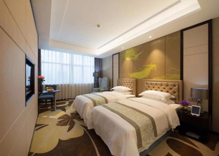Yiwu Zhonglian Kaixin Hotel