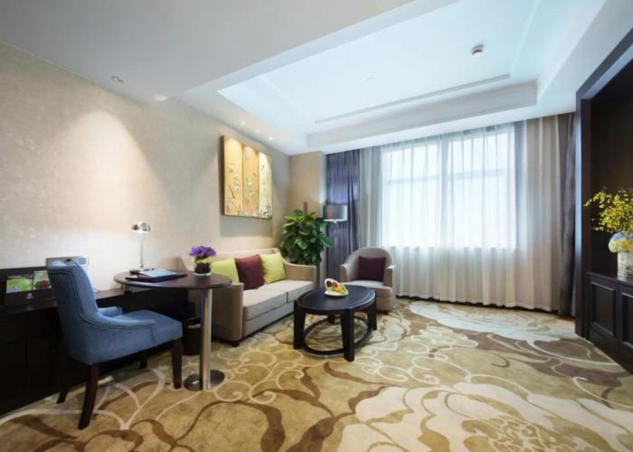 Yiwu Zhonglian Kaixin Hotel